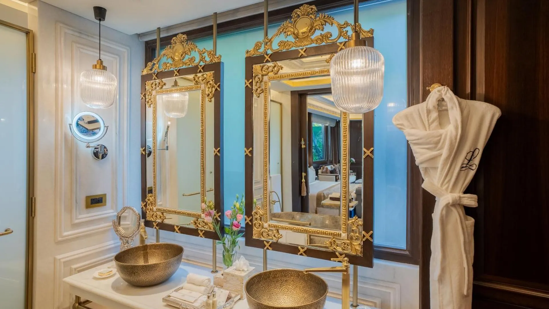 The Leela Palace Udaipur 5*,
