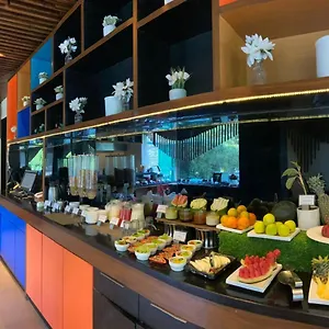 Golden Tulip Centre Hotel Gurgaon