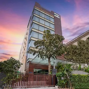 park-inn.top-gurgaonhotels.com/